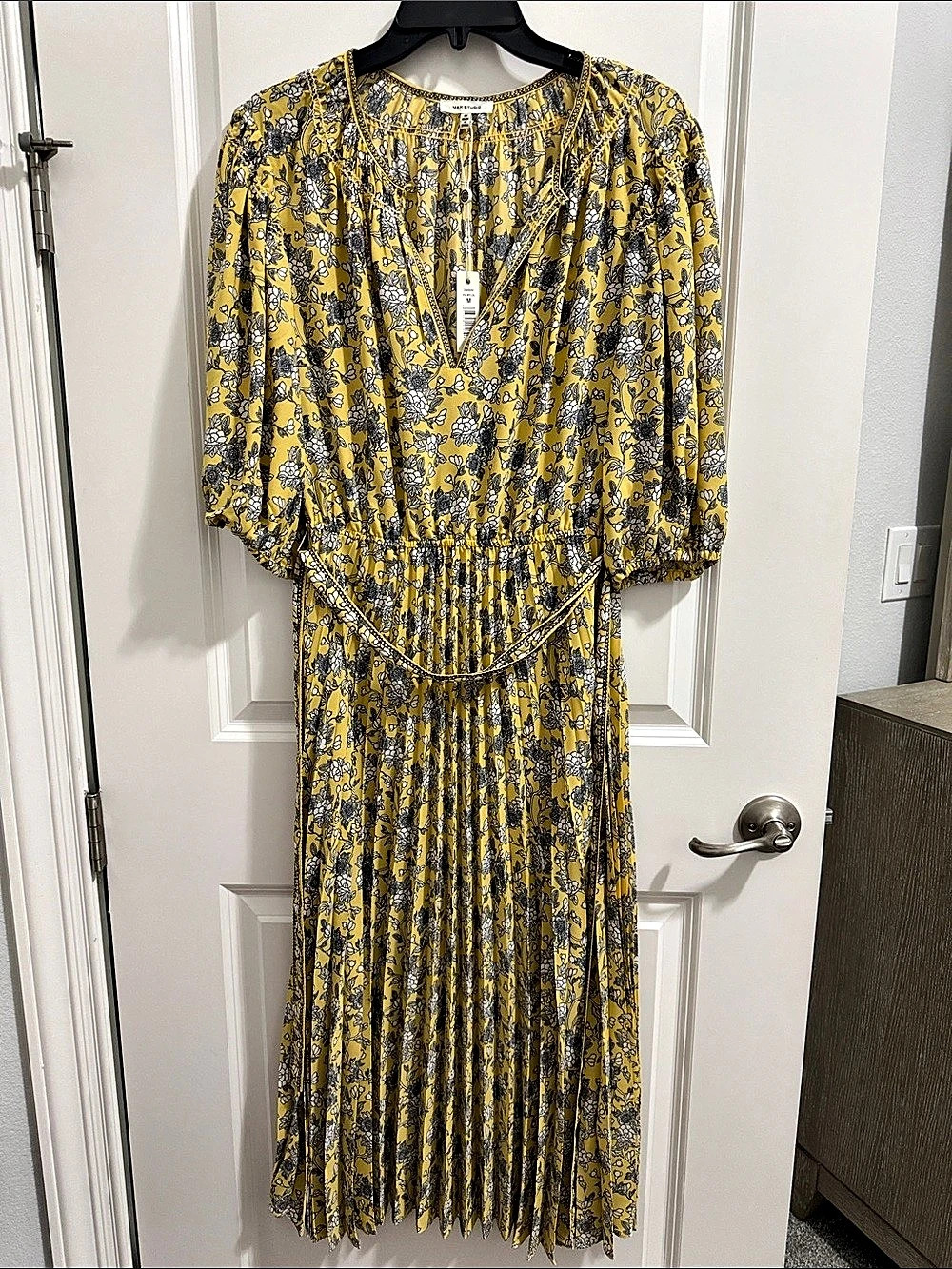 Max Studio Floral Print Pleated Midi Dress Yellow & Black Medium